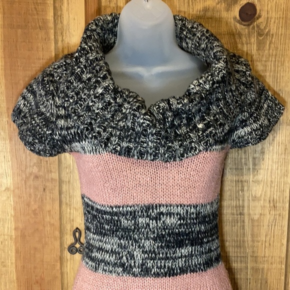 Rue 21 Sweater Dress - Picture 4 of 6